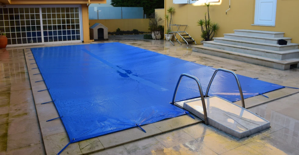 Piscina no inverno em Florianópolis: Como cuidar  da água