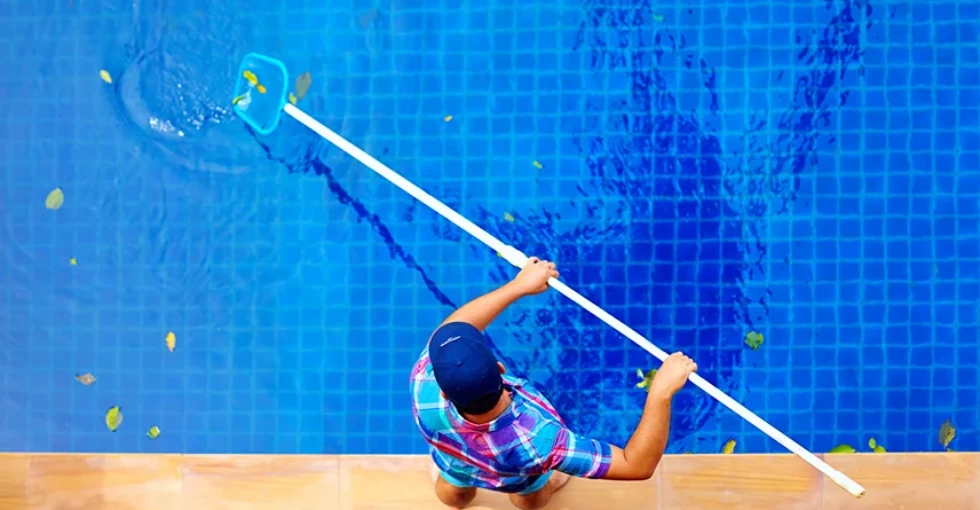 Vai Contratar um Piscineiro? Cuidados Para Não Ter Prejuízo